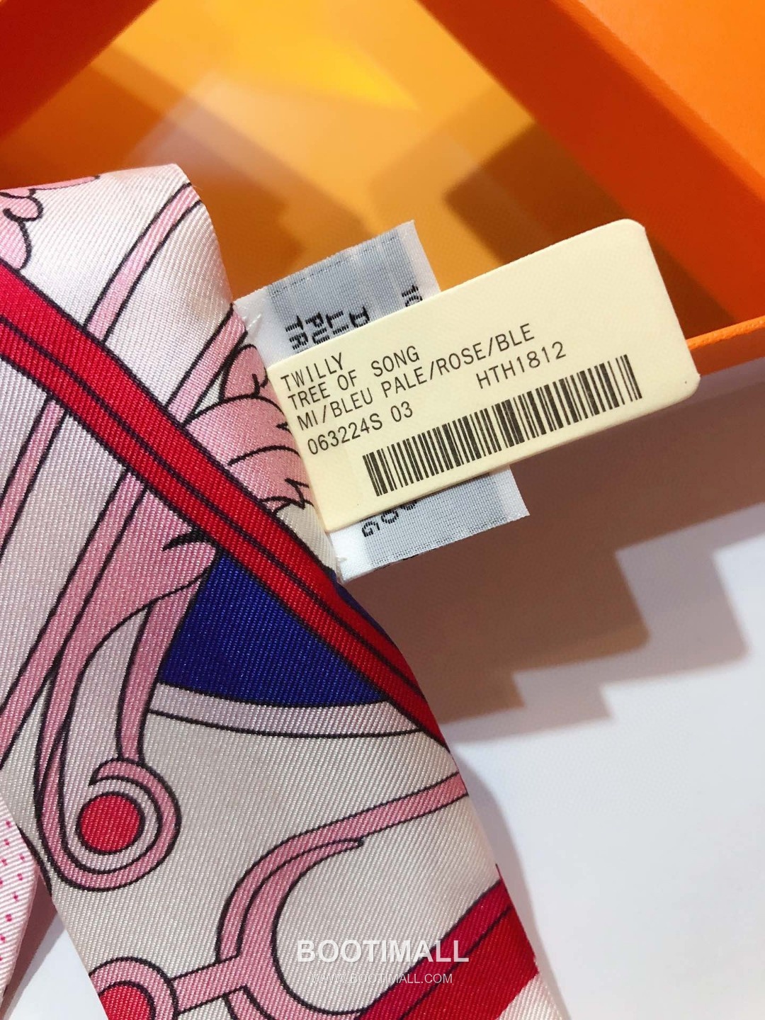 Hermes Etriers et Brandebourgs Silk Twill Double Sided Twilly Scarf 100% Silk Print Scarf 에르메스 에트리에 브란덴부르 실크 트윌 더블사이드 트윌리 스카프 PHMS1971 86cm 5