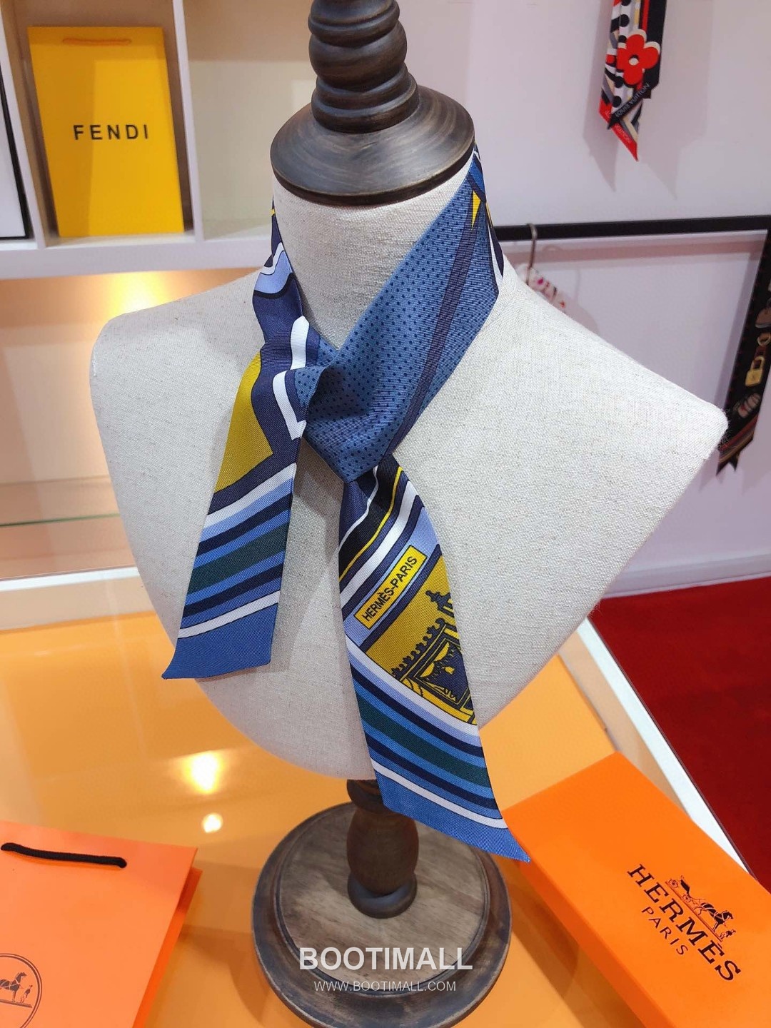 Hermes Etriers et Brandebourgs Silk Twill Double Sided Twilly Scarf 100% Silk Print Scarf 에르메스 에트리에 브란덴부르 실크 트윌 더블사이드 트윌리 스카프 PHMS1971 86cm 6