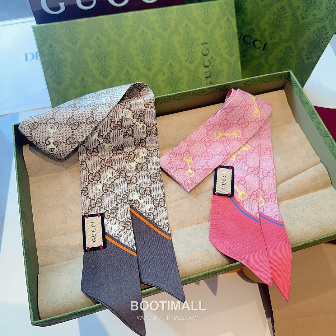 Gucci GG Horsebit Silk Twilly Scarf with Logo Print 구찌 GG 홀스빗 실크 트윌리 스카프 로고 프린트 90cm 12
