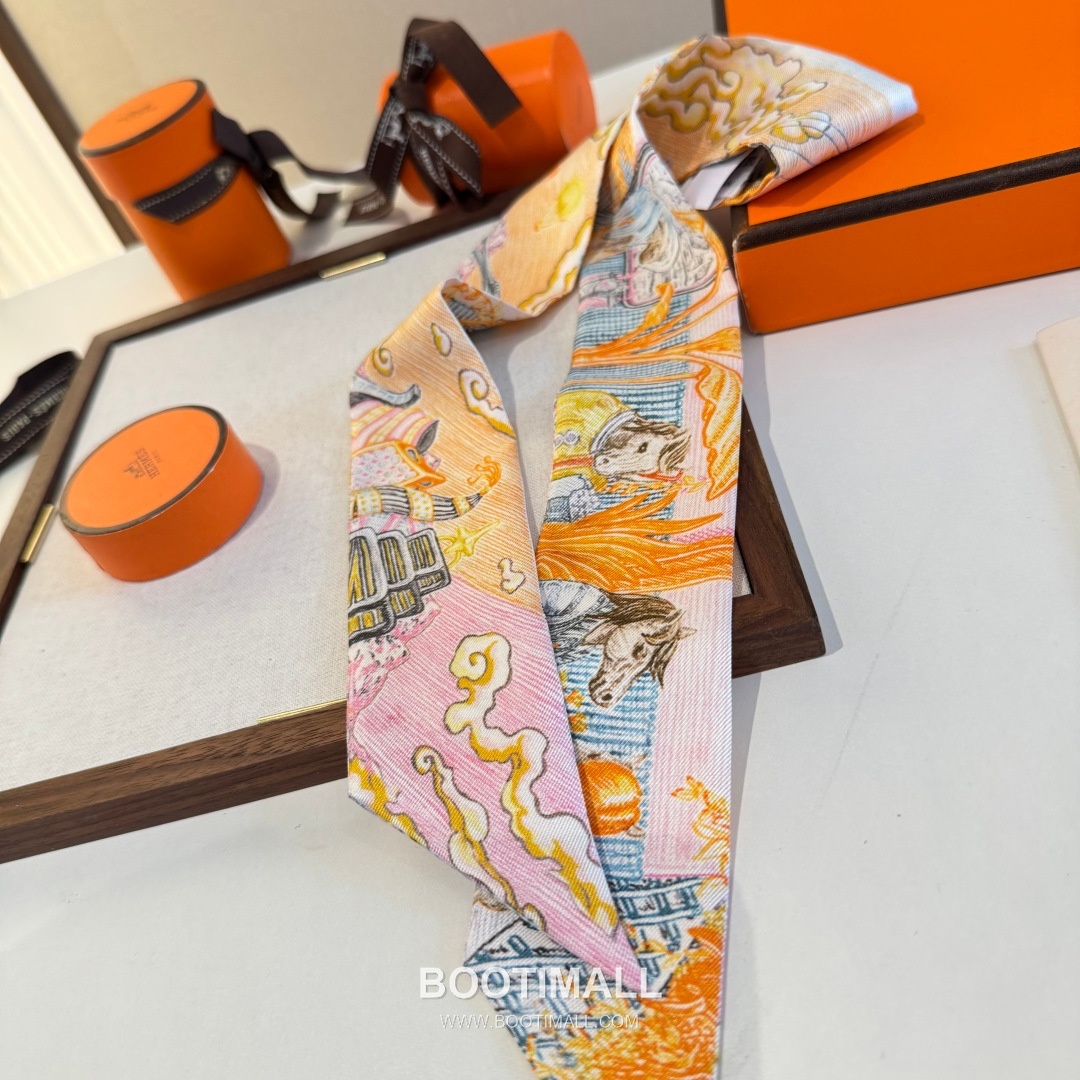 Hermes City of Light Silk Twill Double Sided Twilly Scarf 100% Silk Print Scarf 에르메스 시티 오브 라이트 실크 트윌 더블사이드 트윌리 스카프 86cm 7