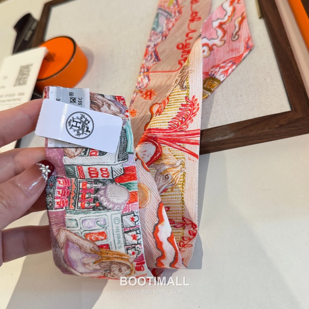 Hermes City of Light Silk Twill Double Sided Twilly Scarf 100% Silk Print Scarf 에르메스 시티 오브 라이트 실크 트윌 더블사이드 트윌리 스카프 86cm 9