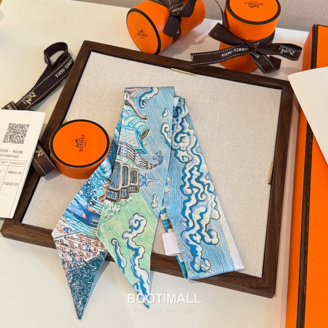 Hermes City of Light Silk Twill Double Sided Twilly Scarf 100% Silk Print Scarf 에르메스 시티 오브 라이트 실크 트윌 더블사이드 트윌리 스카프 86cm 4