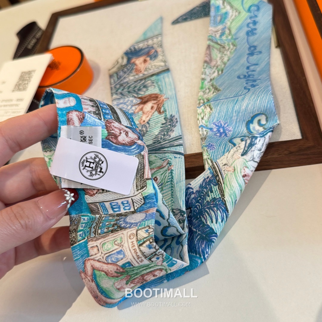 Hermes City of Light Silk Twill Double Sided Twilly Scarf 100% Silk Print Scarf 에르메스 시티 오브 라이트 실크 트윌 더블사이드 트윌리 스카프 86cm 6
