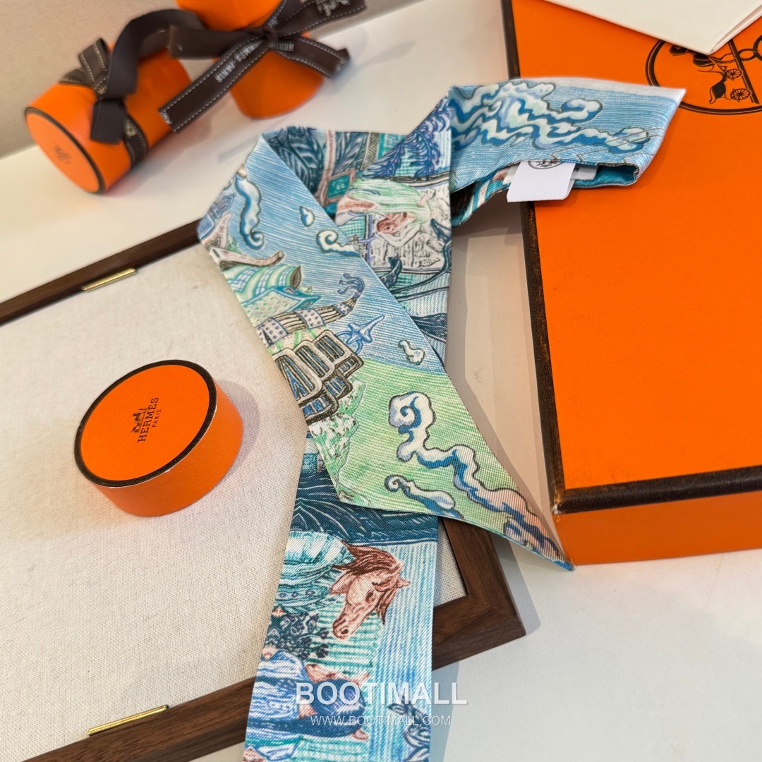 Hermes City of Light Silk Twill Double Sided Twilly Scarf 100% Silk Print Scarf 에르메스 시티 오브 라이트 실크 트윌 더블사이드 트윌리 스카프 86cm 9