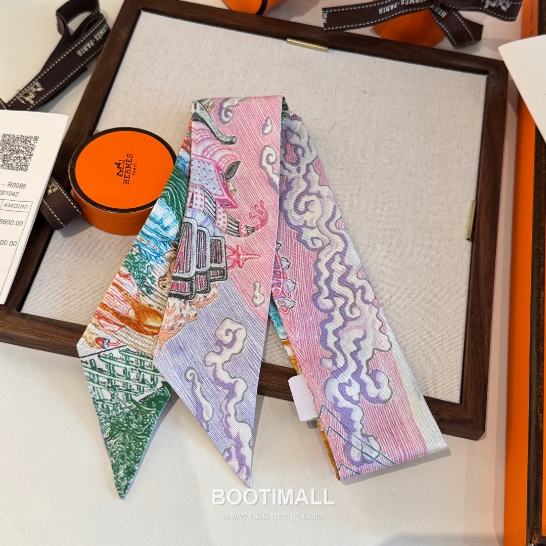 Hermes City of Light Silk Twill Double Sided Twilly Scarf 100% Silk Print Scarf 에르메스 시티 오브 라이트 실크 트윌 더블사이드 트윌리 스카프 86cm 4