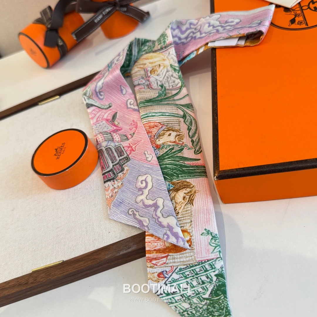 Hermes City of Light Silk Twill Double Sided Twilly Scarf 100% Silk Print Scarf 에르메스 시티 오브 라이트 실크 트윌 더블사이드 트윌리 스카프 86cm 7