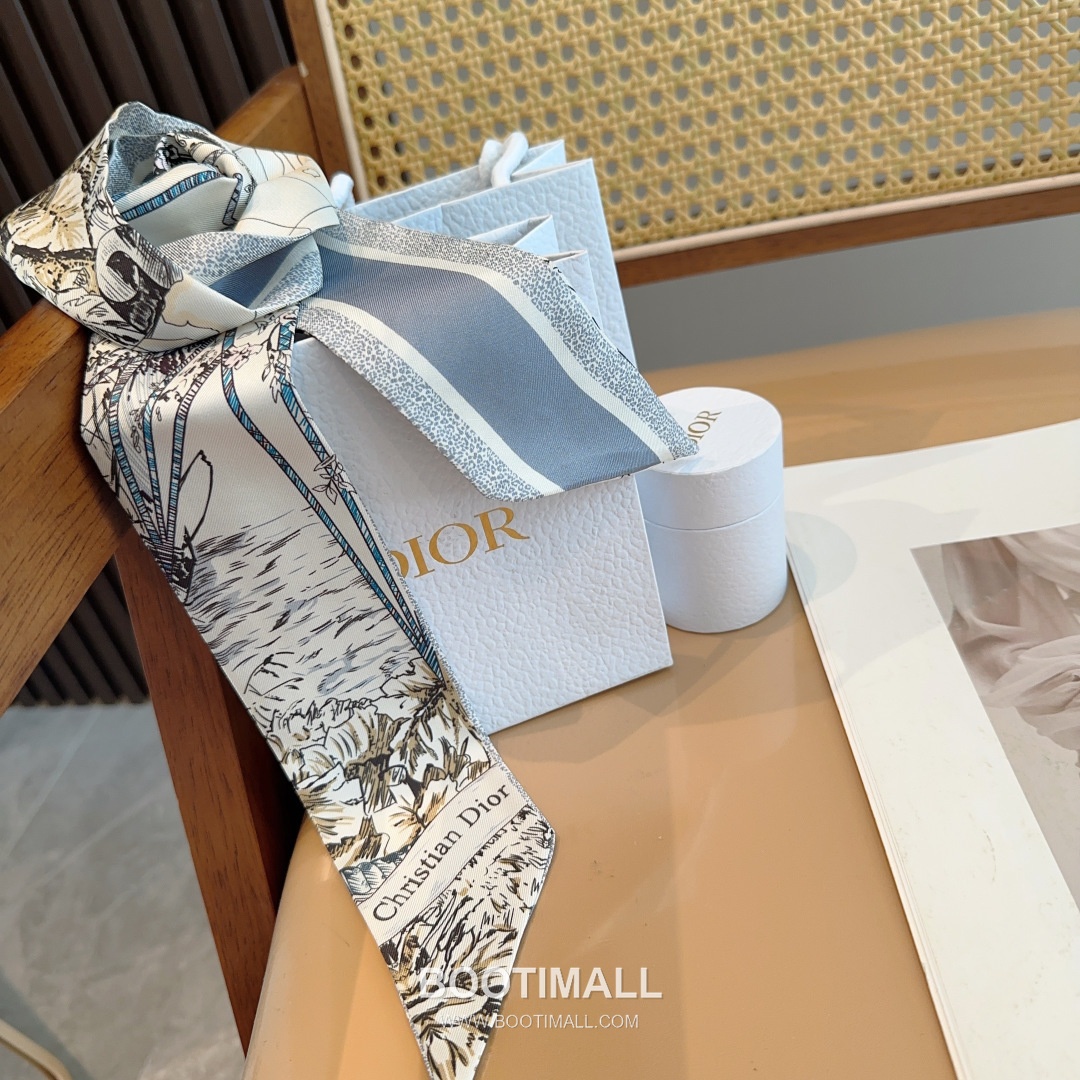 Hermes City of Light Silk Twill Double Sided Twilly Scarf 100% Silk Print Scarf 에르메스 시티 오브 라이트 실크 트윌 더블사이드 트윌리 스카프 86cm 8