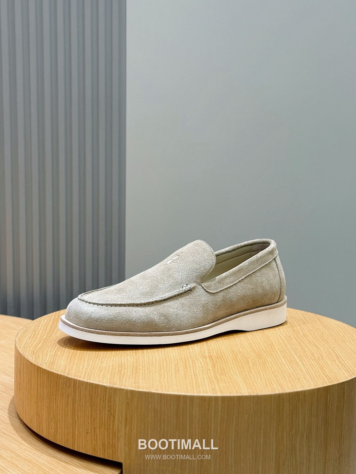 Hermes Job Suede Goatskin Leather Loafer with H Logo Rubber Sole 에르메스 잡 스웨이드 고트스킨 레더 로퍼 H 로고 러버솔 디테일 7F03042 2.5cm 3