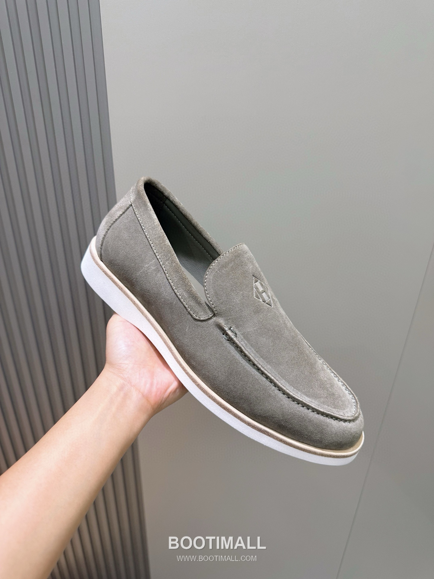 Hermes Job Suede Goatskin Leather Loafer with H Logo Rubber Sole 에르메스 잡 스웨이드 고트스킨 레더 로퍼 H 로고 러버솔 디테일 7F03042 2.5cm 6