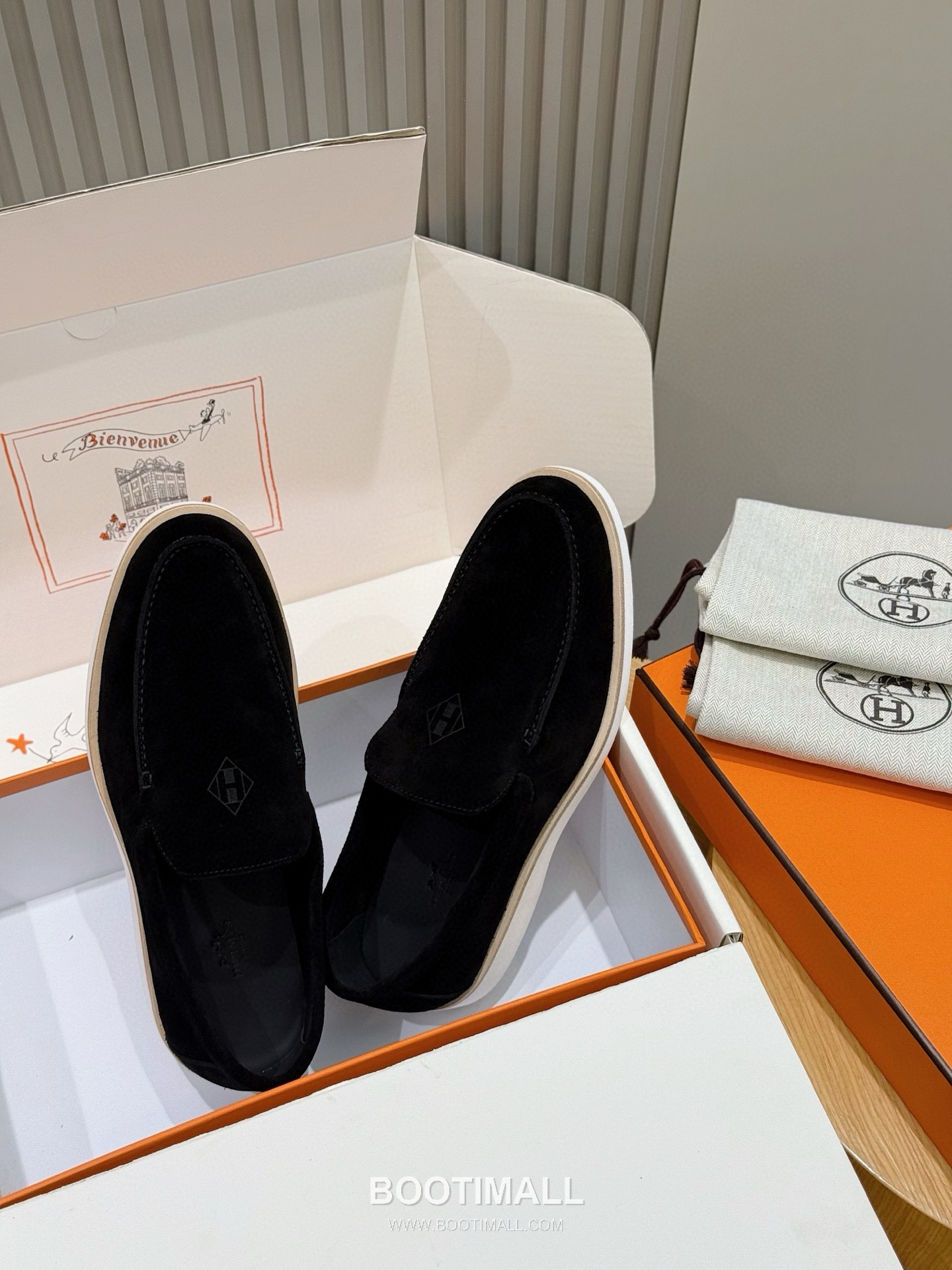 Hermes Job Suede Goatskin Leather Loafer with H Logo Rubber Sole 에르메스 잡 스웨이드 고트스킨 레더 로퍼 H 로고 러버솔 디테일 7F03042 2.5cm 2