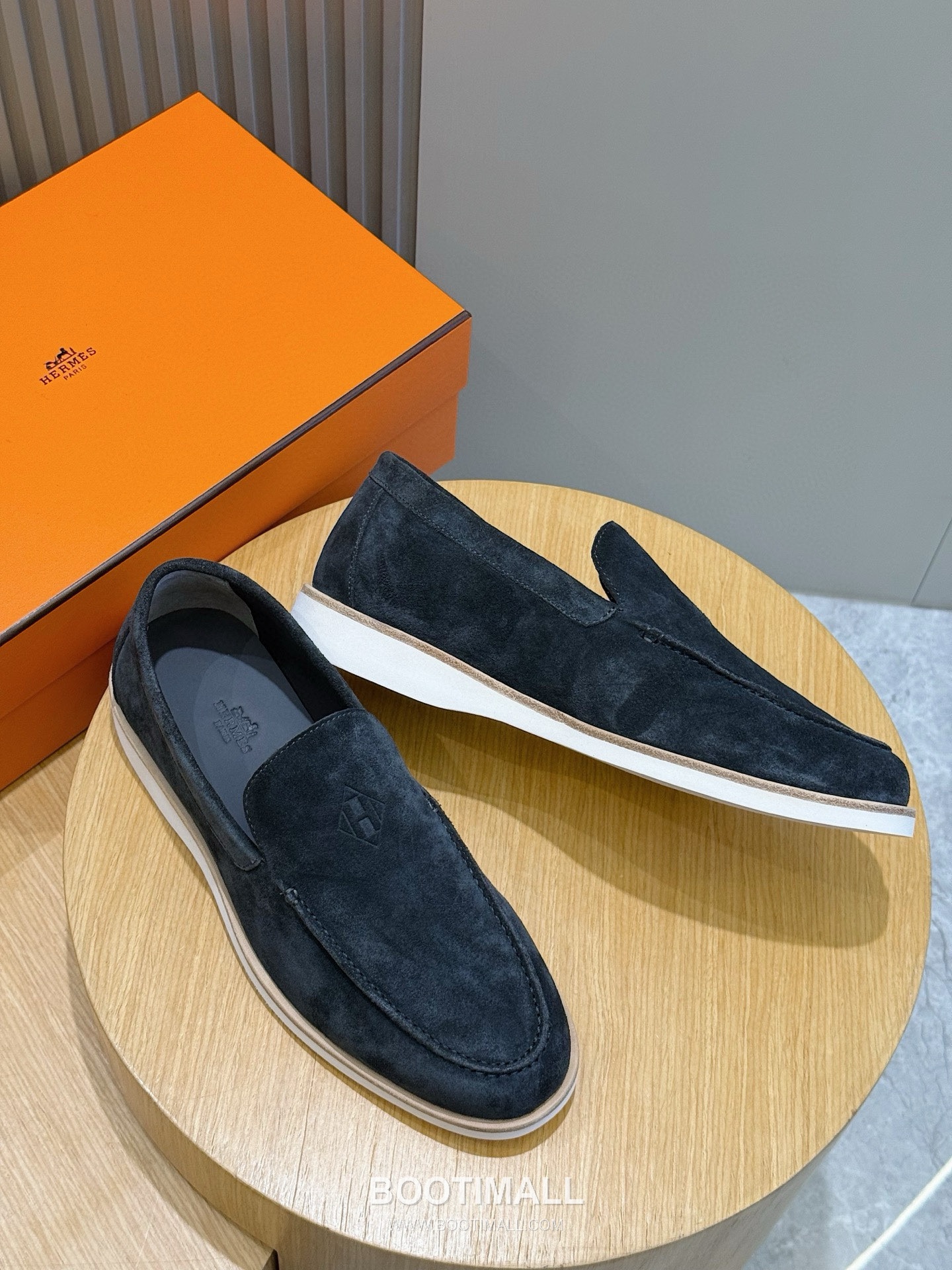 Hermes Job Suede Goatskin Leather Loafer with H Logo Rubber Sole 에르메스 잡 스웨이드 고트스킨 레더 로퍼 H 로고 러버솔 디테일 7F03042 2.5cm 8