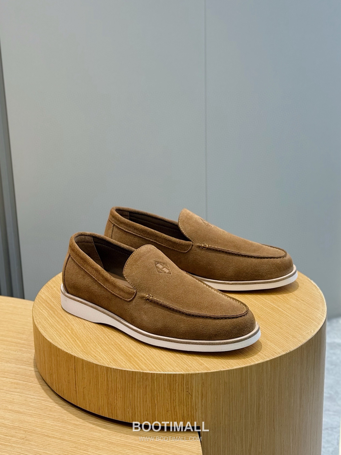 Hermes Job Suede Goatskin Leather Loafer with H Logo Rubber Sole 에르메스 잡 스웨이드 고트스킨 레더 로퍼 H 로고 러버솔 디테일 7F03042 2.5cm 4