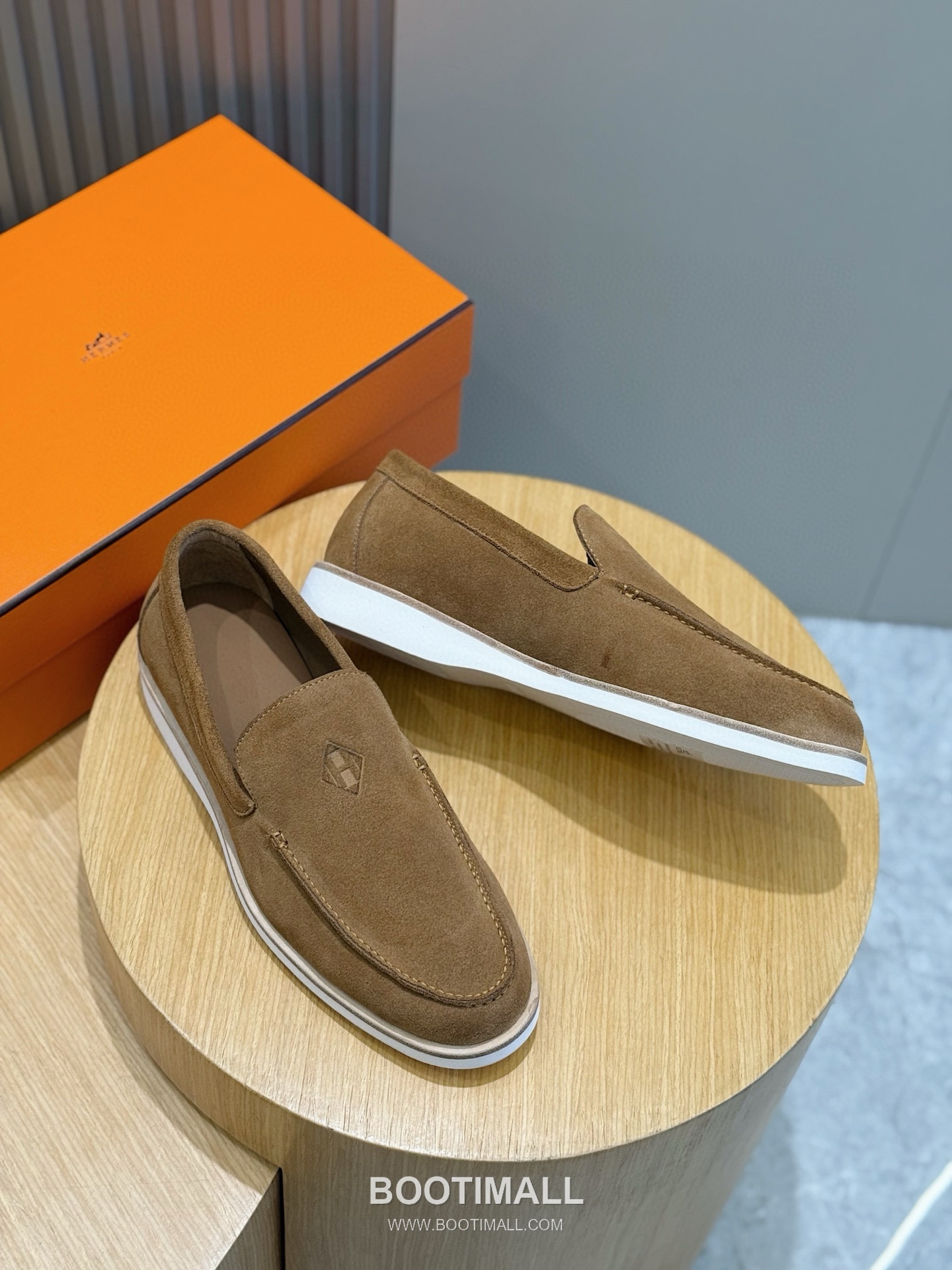 Hermes Job Suede Goatskin Leather Loafer with H Logo Rubber Sole 에르메스 잡 스웨이드 고트스킨 레더 로퍼 H 로고 러버솔 디테일 7F03042 2.5cm 8