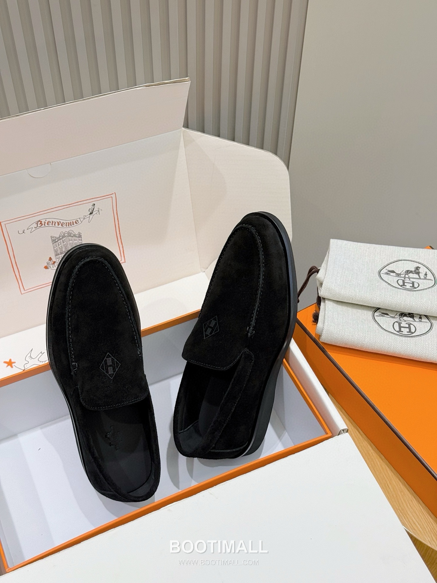 Hermes Job Suede Goatskin Leather Loafer with H Logo Rubber Sole 에르메스 잡 스웨이드 고트스킨 레더 로퍼 H 로고 러버솔 디테일 7F03042 2.5cm 2