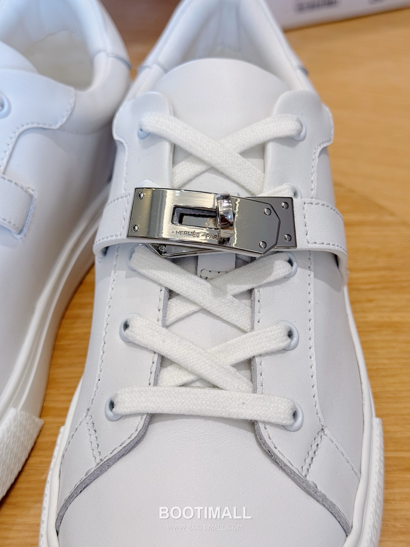 Hermes Freestyle Calfskin Epsom Leather High Sneakers with Saddle Stud Detail 에르메스 프리스타일 카프스킨 엡솜 레더 하이 스니커즈 새들 스터드 디테일 7F03042 3cm 8
