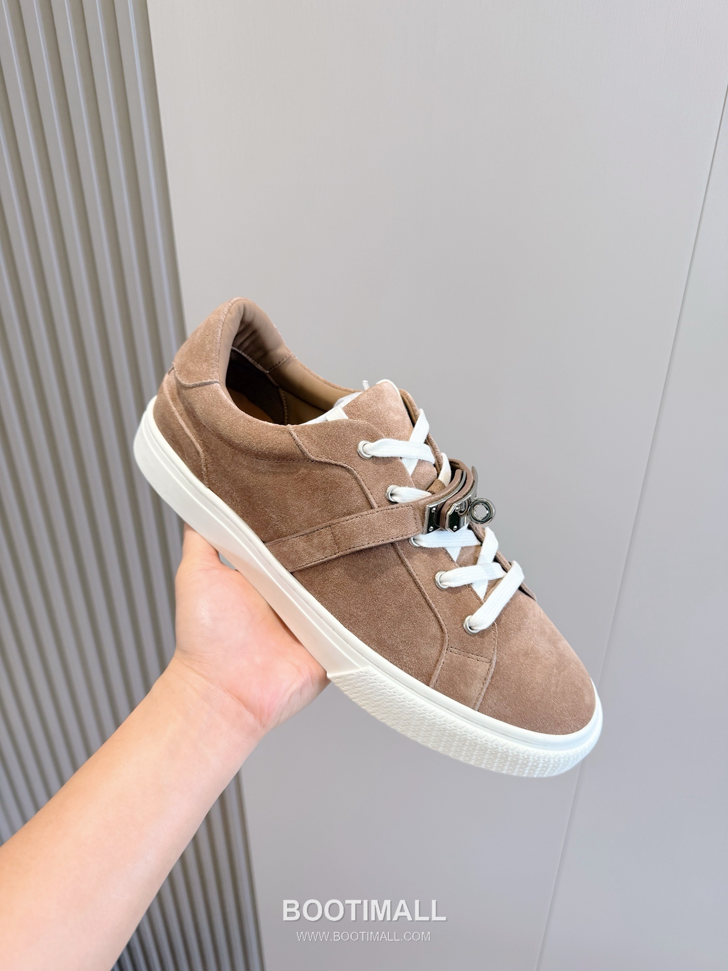 Hermes Freestyle Calfskin Epsom Leather High Sneakers with Saddle Stud Detail 에르메스 프리스타일 카프스킨 엡솜 레더 하이 스니커즈 새들 스터드 디테일 7F03042 3cm 6