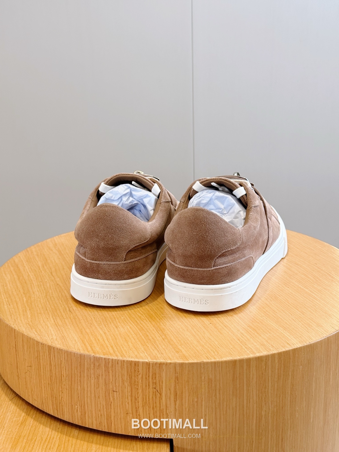 Hermes Freestyle Calfskin Epsom Leather High Sneakers with Saddle Stud Detail 에르메스 프리스타일 카프스킨 엡솜 레더 하이 스니커즈 새들 스터드 디테일 7F03042 3cm 7