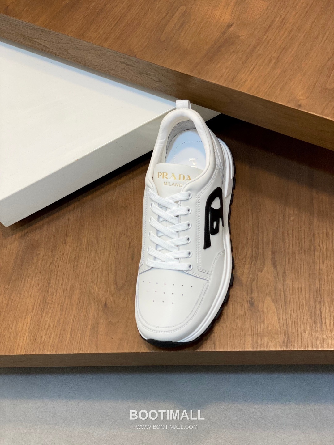 Prada Calfskin Leather Geometric Stitch Sneakers with Logo Lace Detail Rubber Sole 프라다 카프스킨 레더 지오메트릭 스티치 스니커즈 로고 레이스 디테일 러버솔 7F03041 2.5cm 6