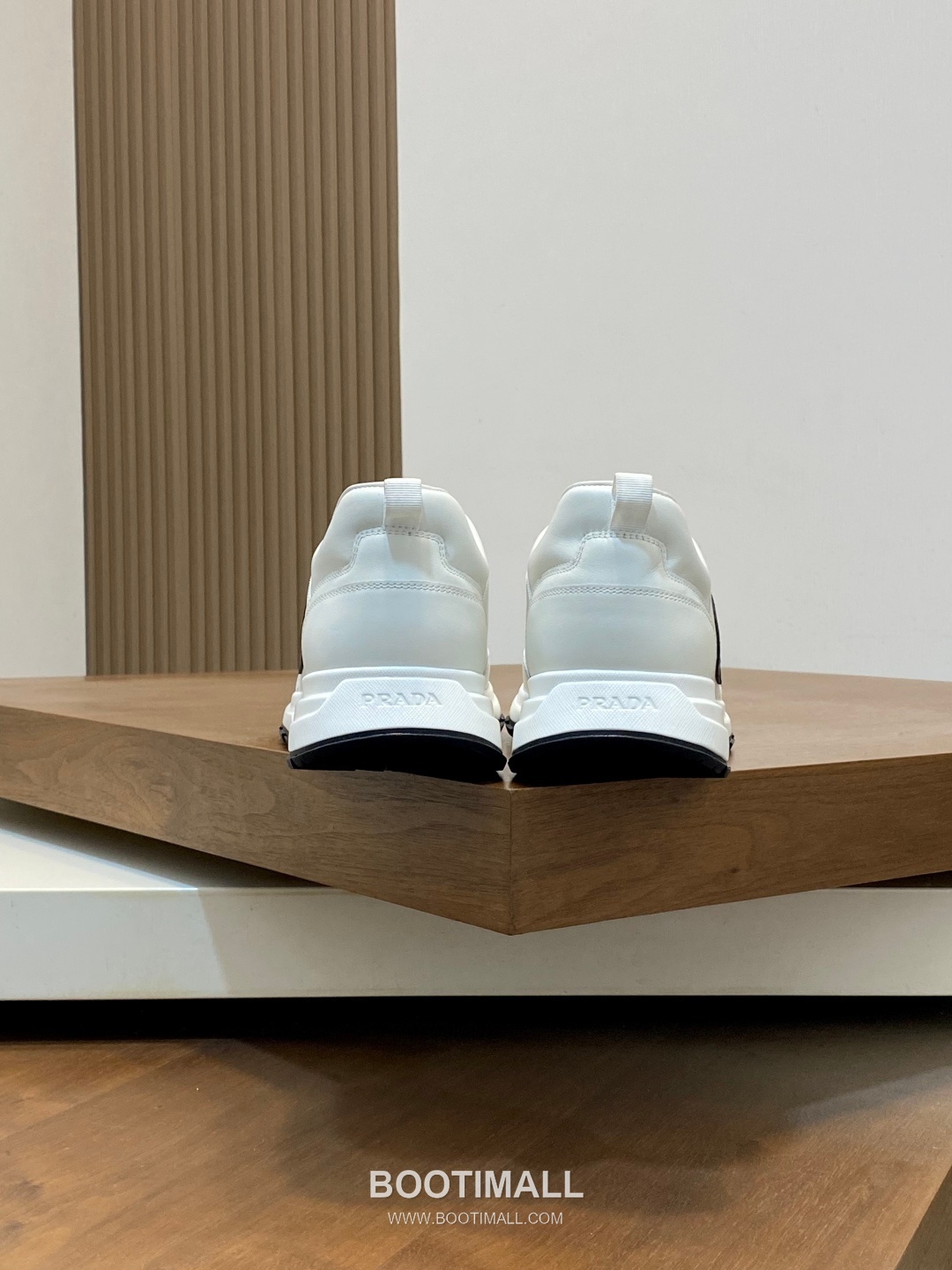 Prada Calfskin Leather Geometric Stitch Sneakers with Logo Lace Detail Rubber Sole 프라다 카프스킨 레더 지오메트릭 스티치 스니커즈 로고 레이스 디테일 러버솔 7F03041 2.5cm 8