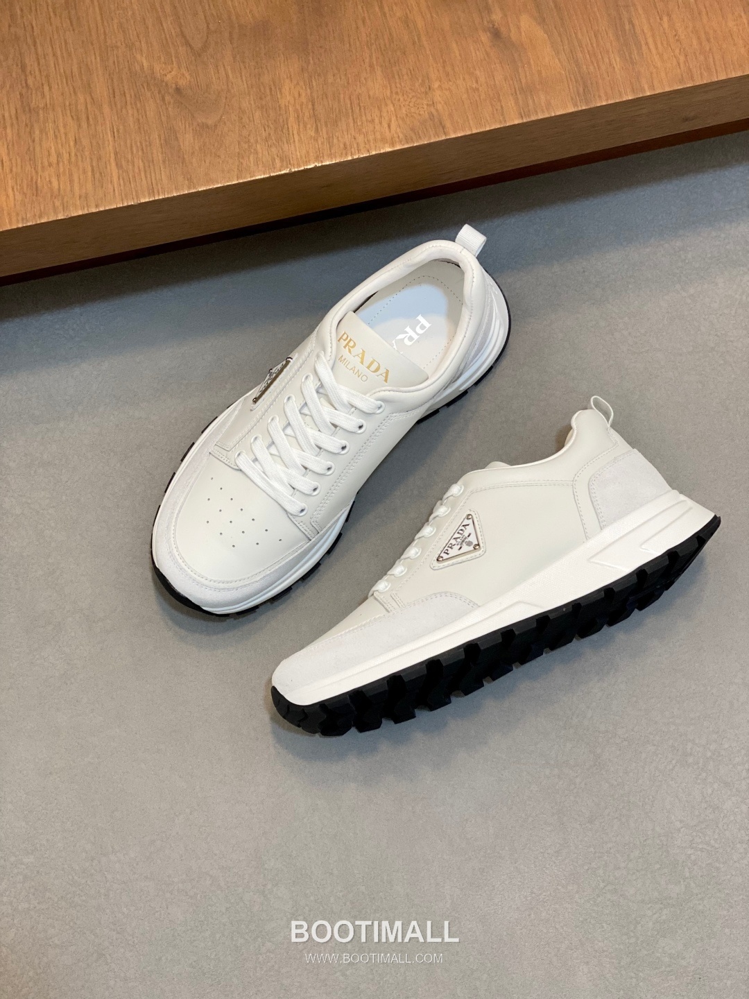 Prada Calfskin Leather Geometric Stitch Sneakers with Logo Lace Detail Rubber Sole 프라다 카프스킨 레더 지오메트릭 스티치 스니커즈 로고 레이스 디테일 러버솔 7F03041 2.5cm 5