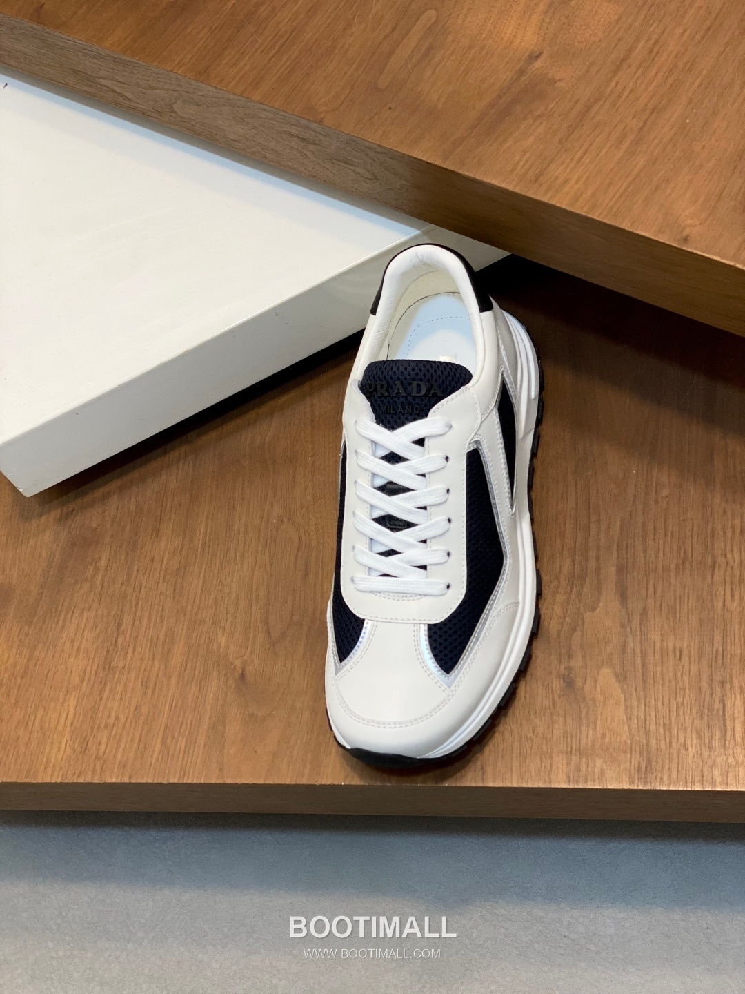 Prada Calfskin Leather Geometric Stitch Sneakers with Logo Tongue Lace Detail Rubber Sole 프라다 카프스킨 레더 지오메트릭 스티치 스니커즈 로고 텅 레이스 디테일 러버솔 7F03041 2.5cm 6