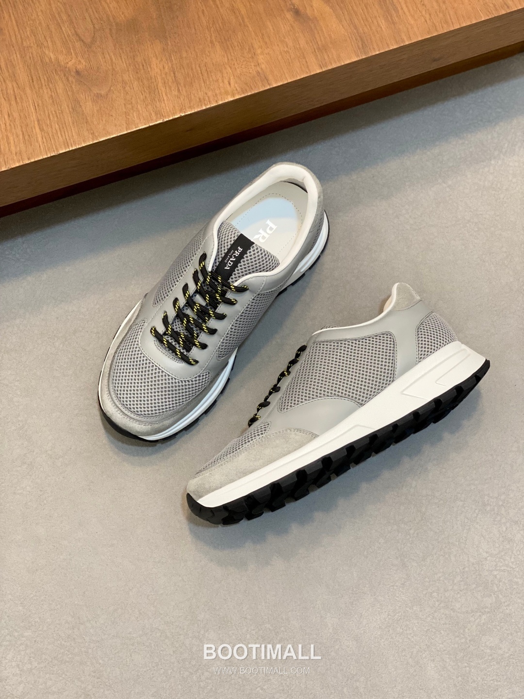 Prada Calfskin Leather Geometric Stitch Sneakers with Prada Milano Logo Lace Detail Rubber Sole 프라다 카프스킨 레더 지오메트릭 스티치 스니커즈 프라다 밀라노 로고 레이스 디테일 러버솔 7F03041 2.5cm 5