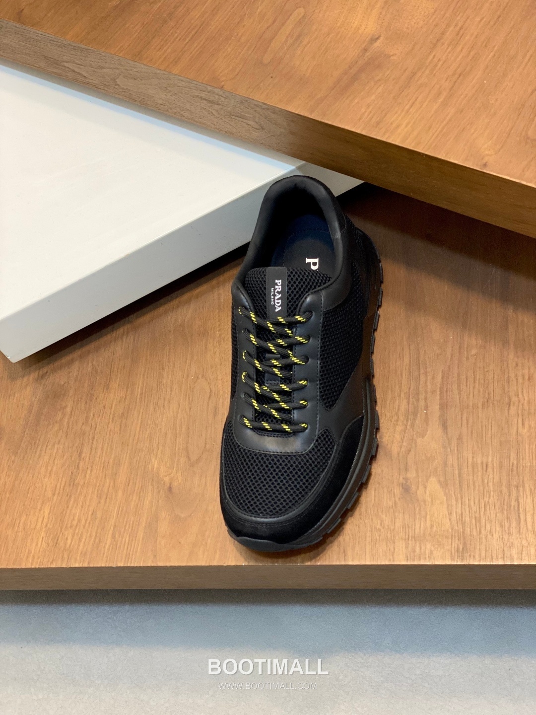 Prada Calfskin Leather Geometric Stitch Sneakers with Prada Milano Logo Lace Detail Rubber Sole 프라다 카프스킨 레더 지오메트릭 스티치 스니커즈 프라다 밀라노 로고 레이스 디테일 러버솔 7F03041 2.5cm 6