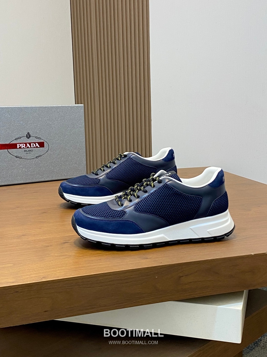 Prada Calfskin Leather Geometric Stitch Sneakers with Prada Milano Logo Lace Detail Rubber Sole 프라다 카프스킨 레더 지오메트릭 스티치 스니커즈 프라다 밀라노 로고 레이스 디테일 러버솔 7F03041 2.5cm 3