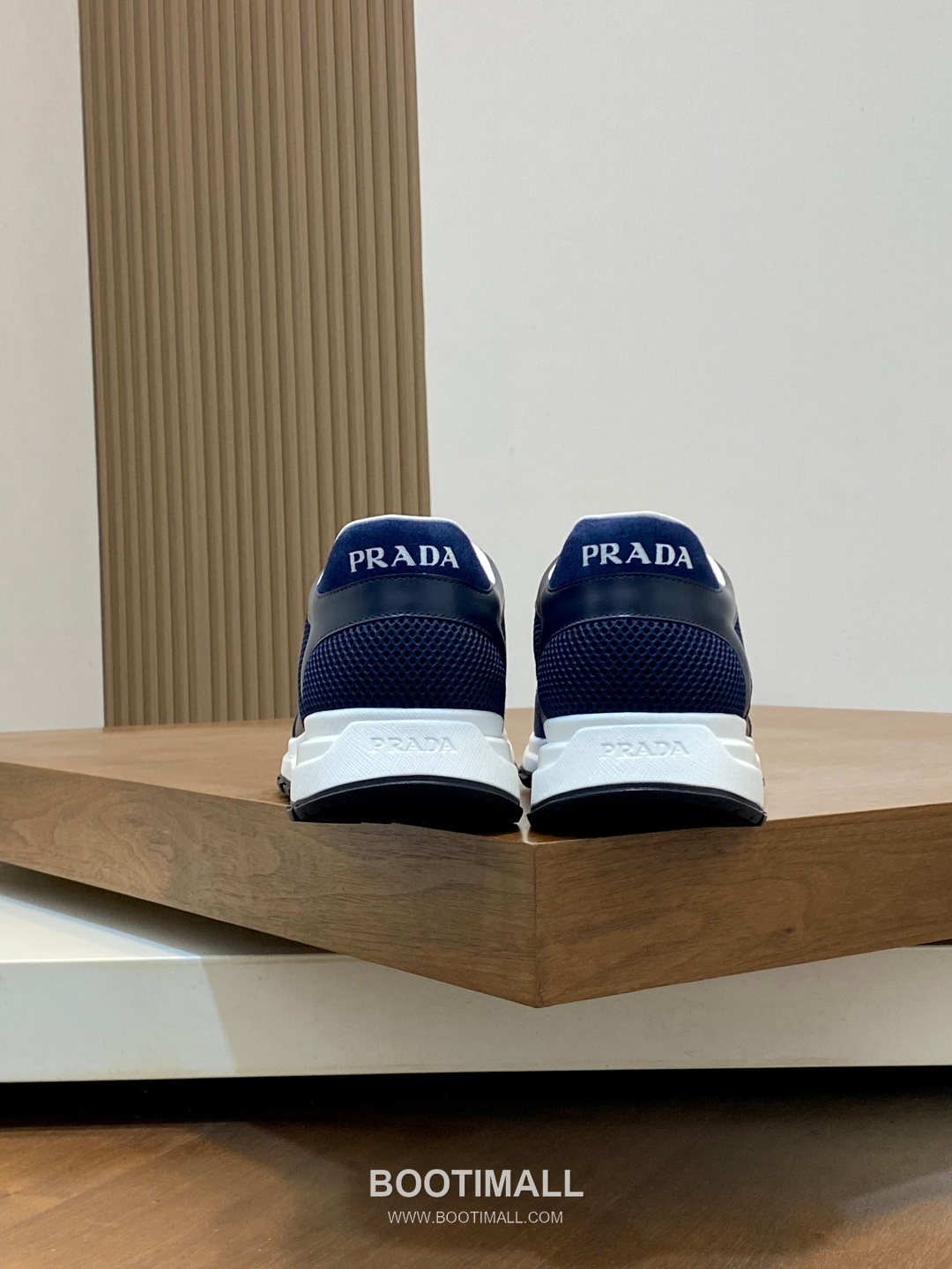 Prada Calfskin Leather Geometric Stitch Sneakers with Prada Milano Logo Lace Detail Rubber Sole 프라다 카프스킨 레더 지오메트릭 스티치 스니커즈 프라다 밀라노 로고 레이스 디테일 러버솔 7F03041 2.5cm 8