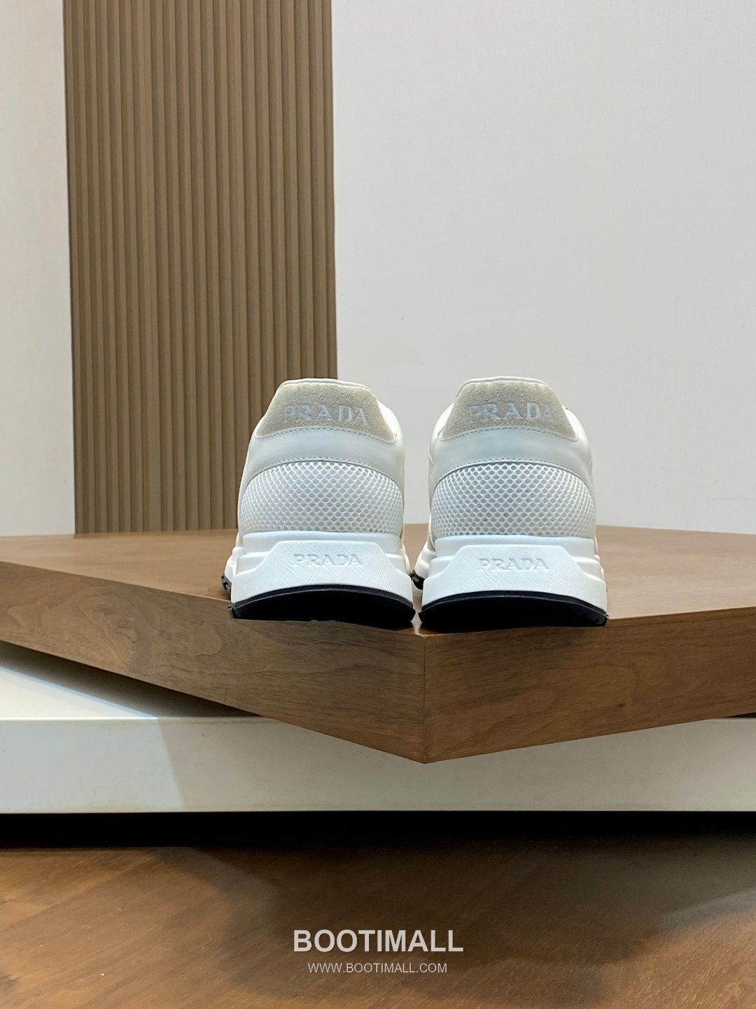 Prada Calfskin Leather Geometric Stitch Sneakers with Prada Milano Logo Lace Detail Rubber Sole 프라다 카프스킨 레더 지오메트릭 스티치 스니커즈 프라다 밀라노 로고 레이스 디테일 러버솔 7F03041 2.5cm 8