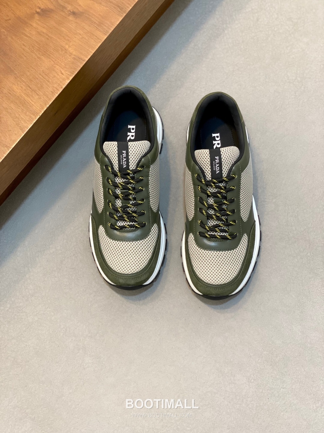 Prada Calfskin Leather Geometric Stitch Sneakers with Prada Milano Logo Lace Detail Rubber Sole 프라다 카프스킨 레더 지오메트릭 스티치 스니커즈 프라다 밀라노 로고 레이스 디테일 러버솔 7F03041 2.5cm 1