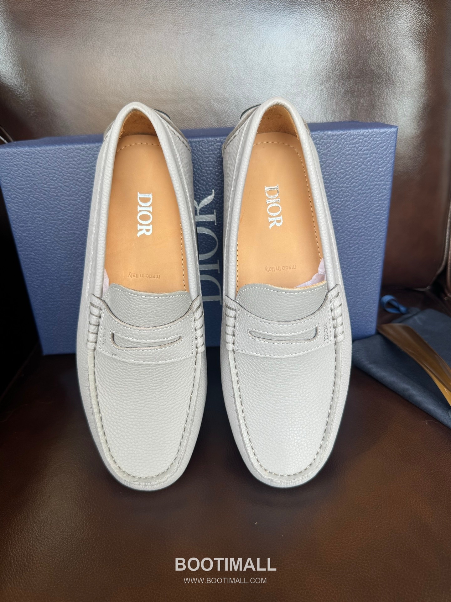 Dior Suede Calfskin Slip-on Loafer with Hand Stitch Rubber Sole 디올 스웨이드 카프스킨 슬립온 로퍼 핸드 스티치 러버솔 디테일 7F03040 2cm 3