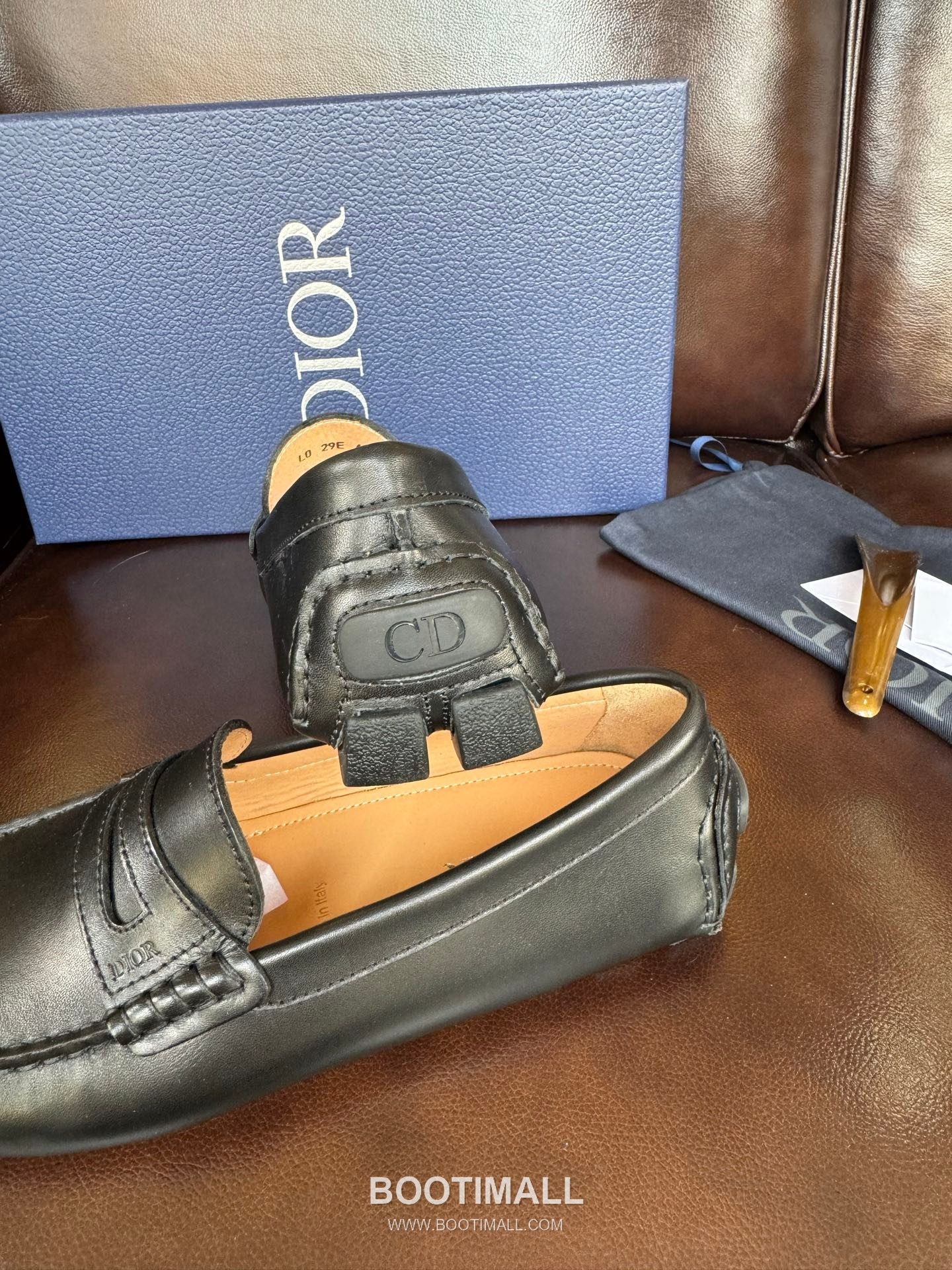 Dior Suede Calfskin Slip-on Loafer with Hand Stitch Rubber Sole 디올 스웨이드 카프스킨 슬립온 로퍼 핸드 스티치 러버솔 디테일 7F03040 2cm 5