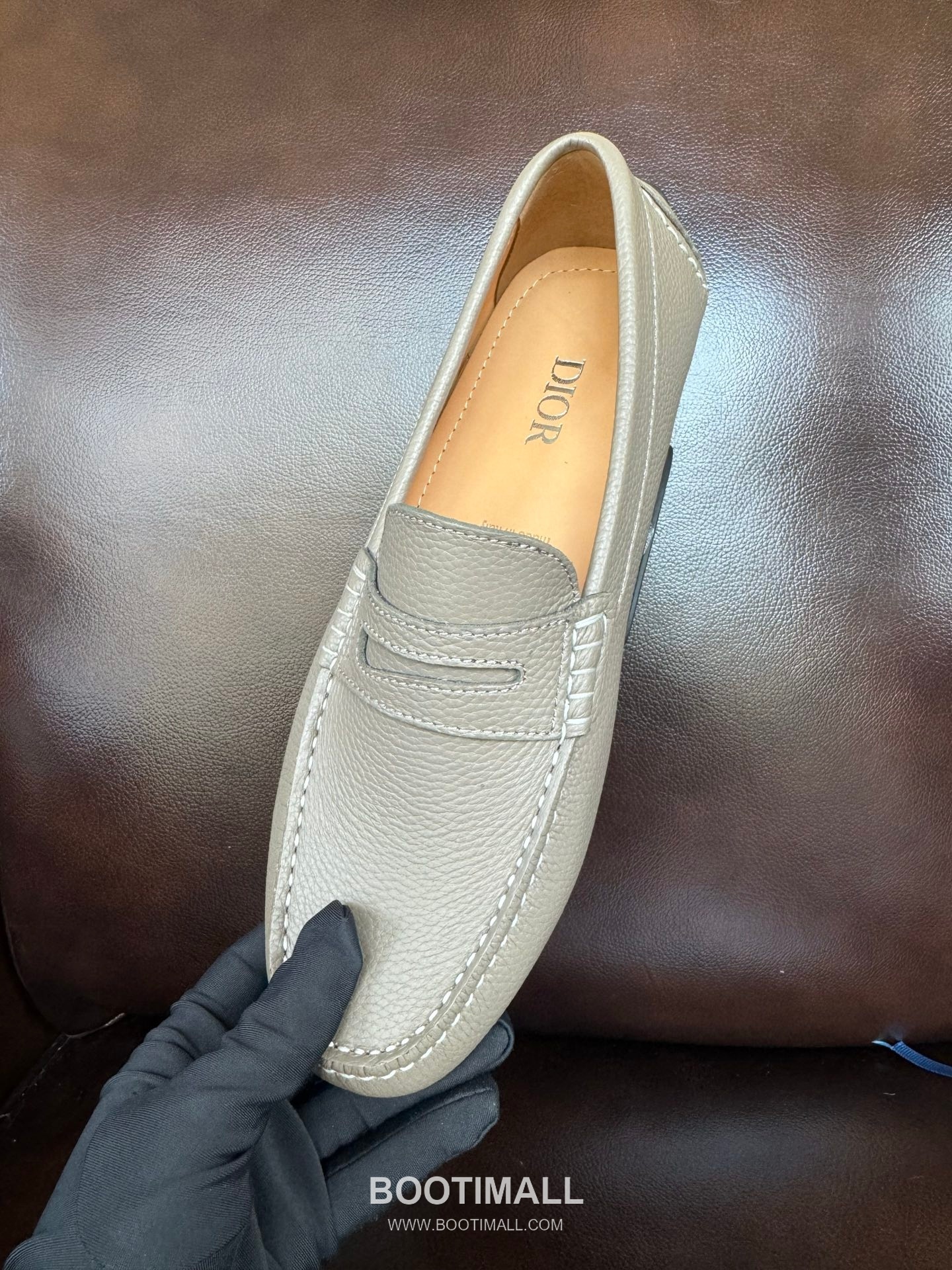 Dior Suede Calfskin Slip-on Loafer with Hand Stitch Rubber Sole 디올 스웨이드 카프스킨 슬립온 로퍼 핸드 스티치 러버솔 디테일 7F03040 2cm 5