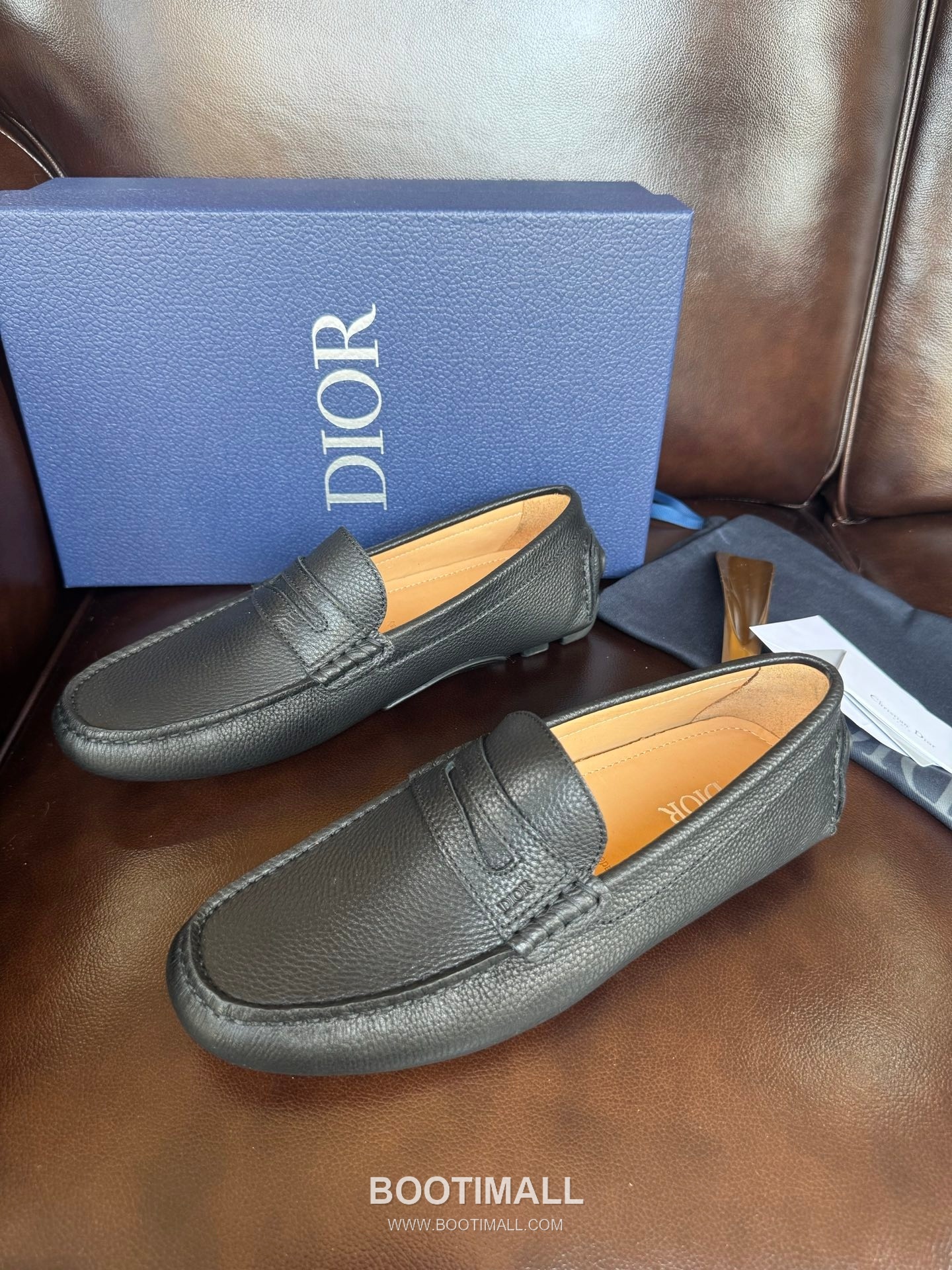 Dior Suede Calfskin Slip-on Loafer with Hand Stitch Rubber Sole 디올 스웨이드 카프스킨 슬립온 로퍼 핸드 스티치 러버솔 디테일 7F03040 2cm 1