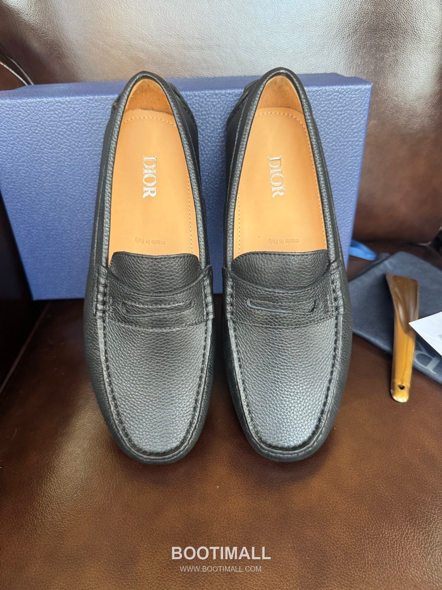Dior Suede Calfskin Slip-on Loafer with Hand Stitch Rubber Sole 디올 스웨이드 카프스킨 슬립온 로퍼 핸드 스티치 러버솔 디테일 7F03040 2cm 4