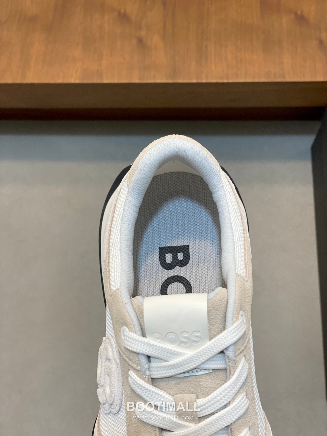 BOSS Suede Calfskin Leather Low Sneakers with Logo Lace Detail EVA Rubber Sole 보스 스웨이드 카프스킨 레더 로우 스니커즈 로고 레이스 디테일 EVA 러버솔 7F03046 3cm 6