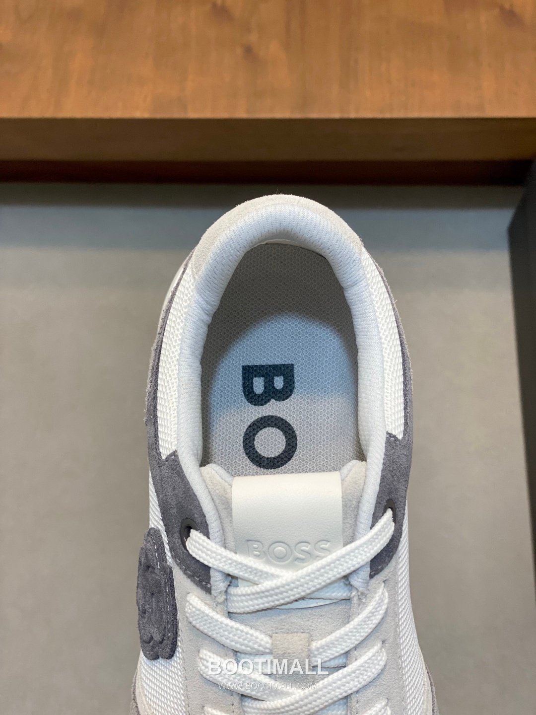 BOSS Suede Calfskin Leather Low Sneakers with Logo Lace Detail EVA Rubber Sole 보스 스웨이드 카프스킨 레더 로우 스니커즈 로고 레이스 디테일 EVA 러버솔 7F03046 3cm 7