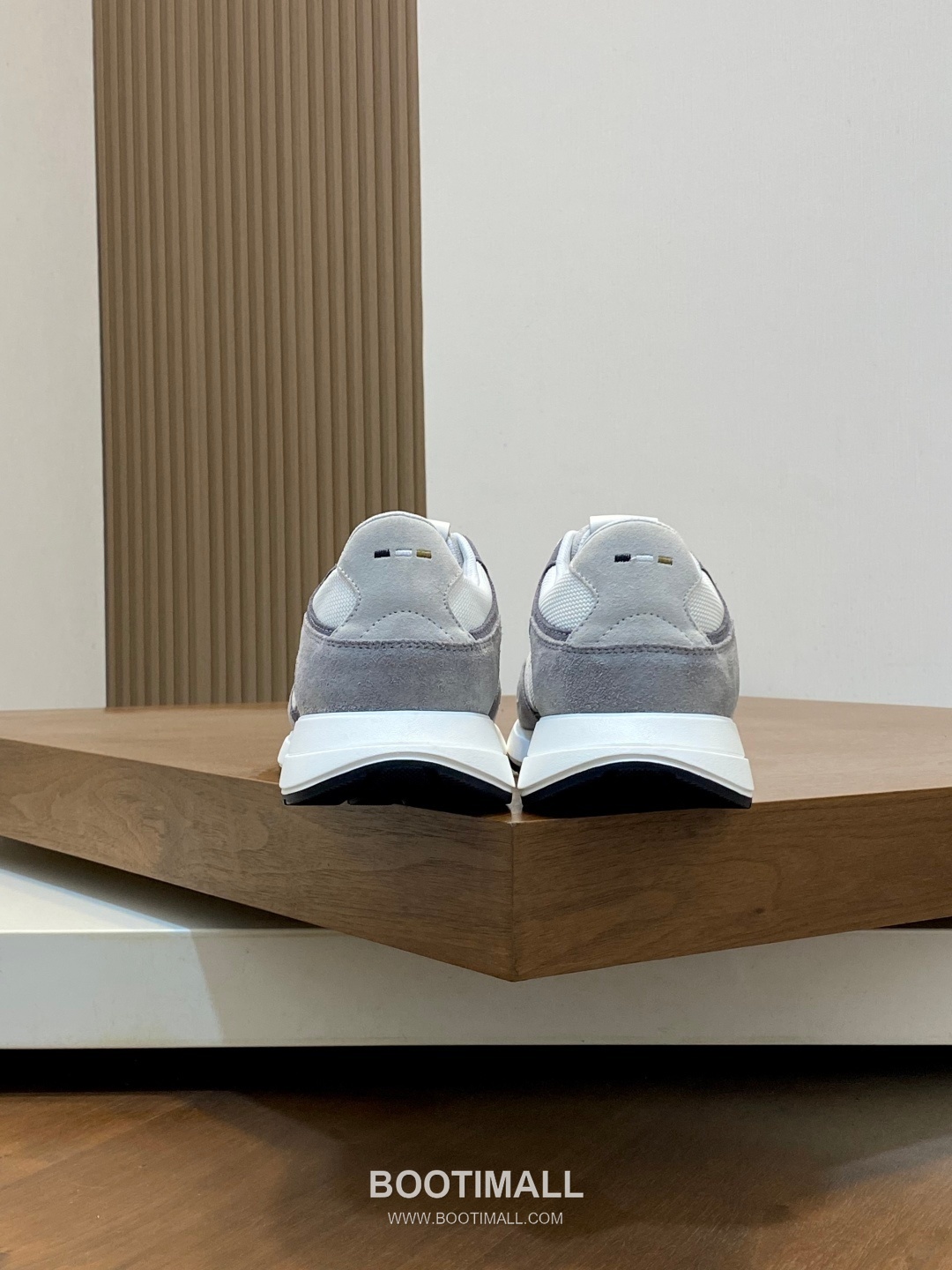 BOSS Suede Calfskin Leather Low Sneakers with Logo Lace Detail EVA Rubber Sole 보스 스웨이드 카프스킨 레더 로우 스니커즈 로고 레이스 디테일 EVA 러버솔 7F03046 3cm 8