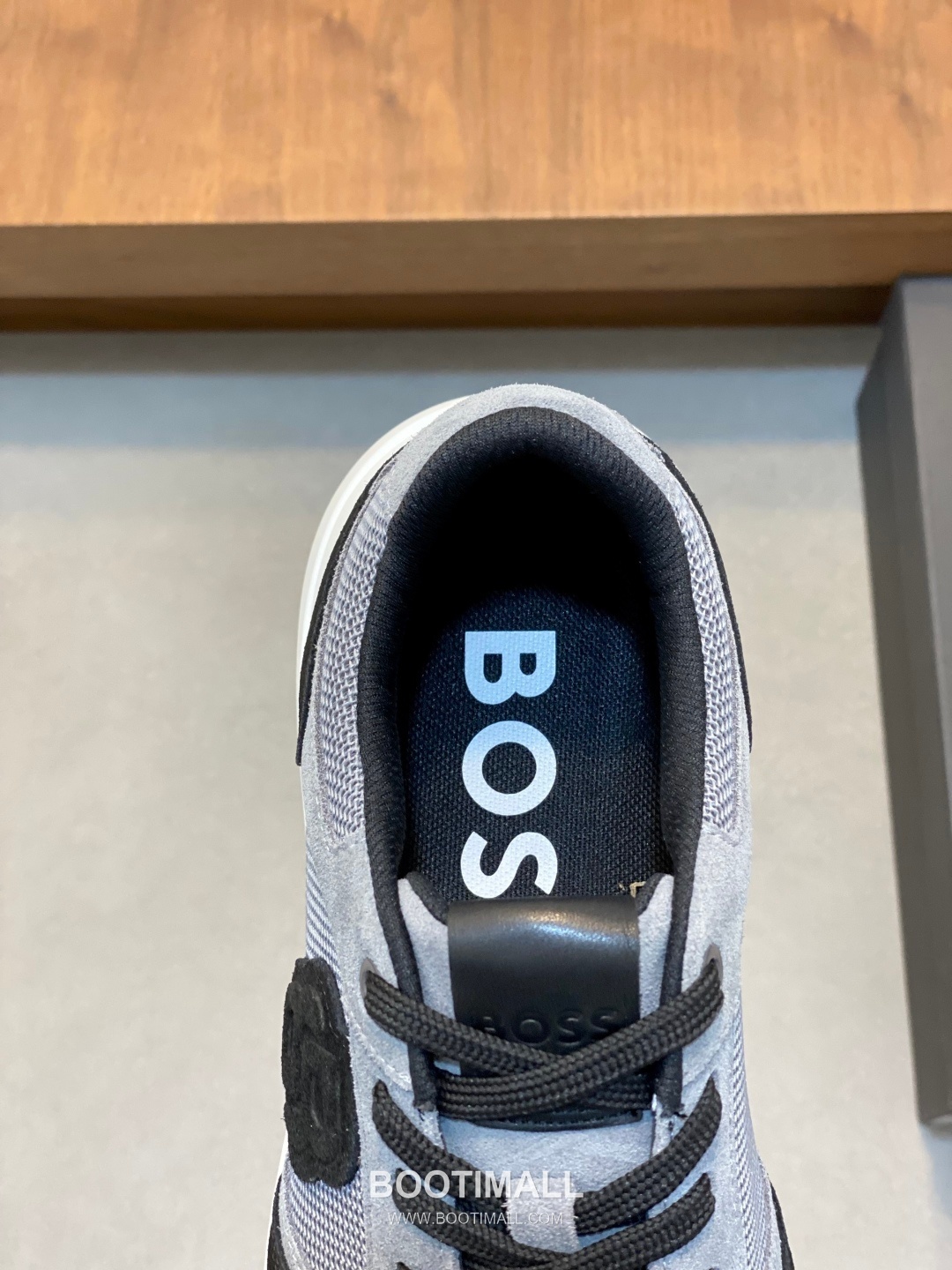 BOSS Suede Calfskin Leather Low Sneakers with Logo Lace Detail EVA Rubber Sole 보스 스웨이드 카프스킨 레더 로우 스니커즈 로고 레이스 디테일 EVA 러버솔 7F03046 3cm 7