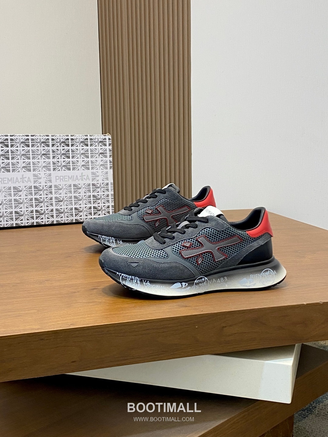 Premiata Suede Calfskin Waterproof Fabric Low Sneakers with Logo Stitch Detail Rubber Sole 프리미아타 스웨이드 카프스킨 방수 패브릭 로우 스니커즈 로고 스티치 디테일 러버솔 7F03038 3cm 3