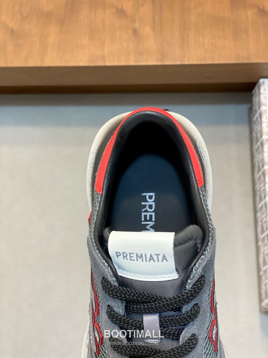 Premiata Suede Calfskin Waterproof Fabric Low Sneakers with Logo Stitch Detail Rubber Sole 프리미아타 스웨이드 카프스킨 방수 패브릭 로우 스니커즈 로고 스티치 디테일 러버솔 7F03038 3cm 7