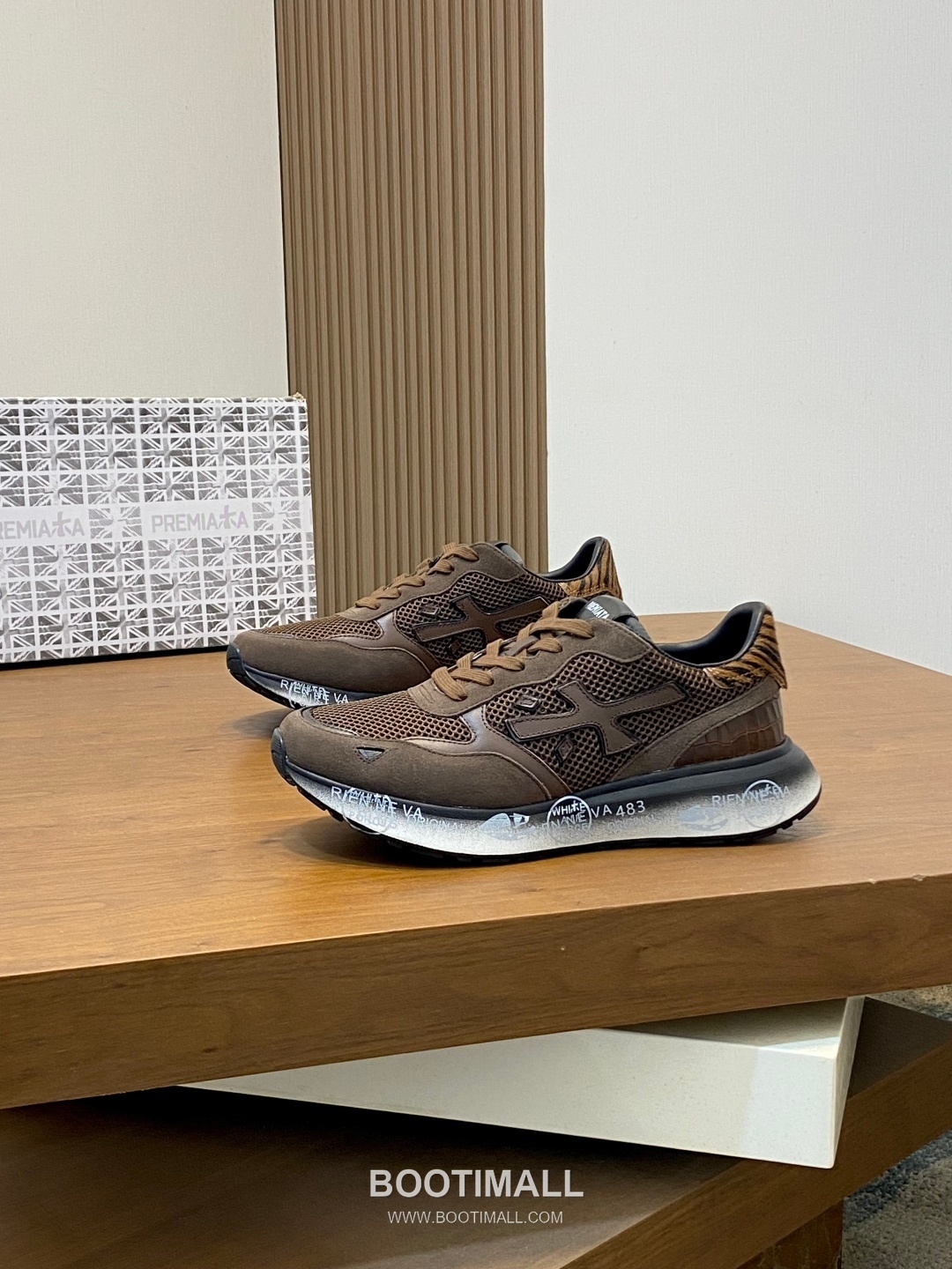 Premiata Suede Calfskin Waterproof Fabric Low Sneakers with Logo Stitch Detail Rubber Sole 프리미아타 스웨이드 카프스킨 방수 패브릭 로우 스니커즈 로고 스티치 디테일 러버솔 7F03038 3cm 3