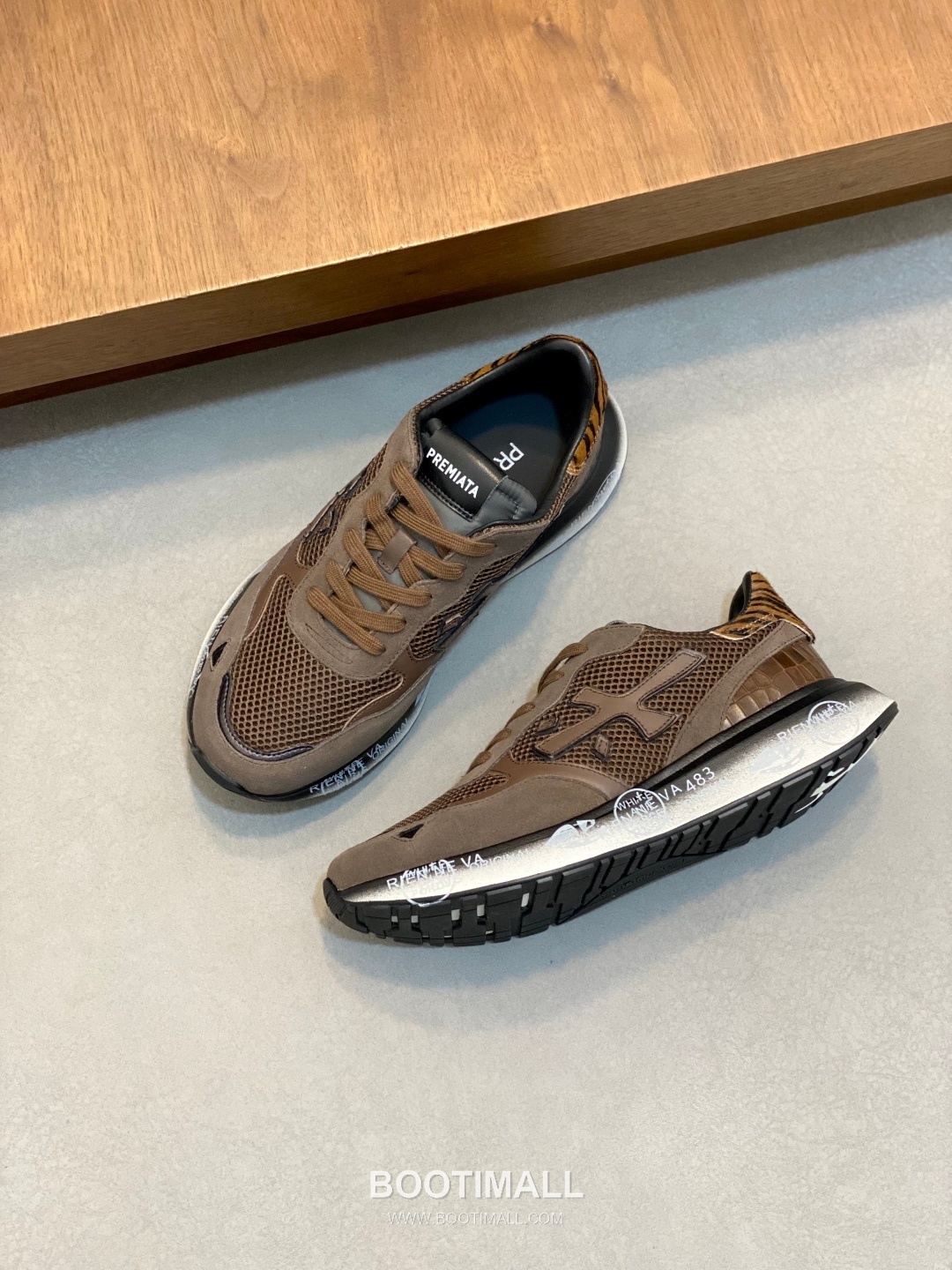 Premiata Suede Calfskin Waterproof Fabric Low Sneakers with Logo Stitch Detail Rubber Sole 프리미아타 스웨이드 카프스킨 방수 패브릭 로우 스니커즈 로고 스티치 디테일 러버솔 7F03038 3cm 5