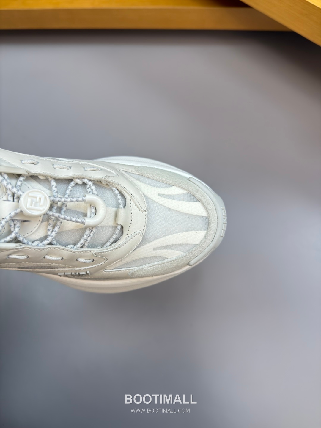 Fendi Nappa Calfskin Suede Canvas Low Sneakers with Logo Injection Detail TPU Rubber Sole 펜디 나파 카프스킨 스웨이드 캔버스 로우 스니커즈 로고 인젝션 디테일 TPU 러버솔 7F03042 3cm 6