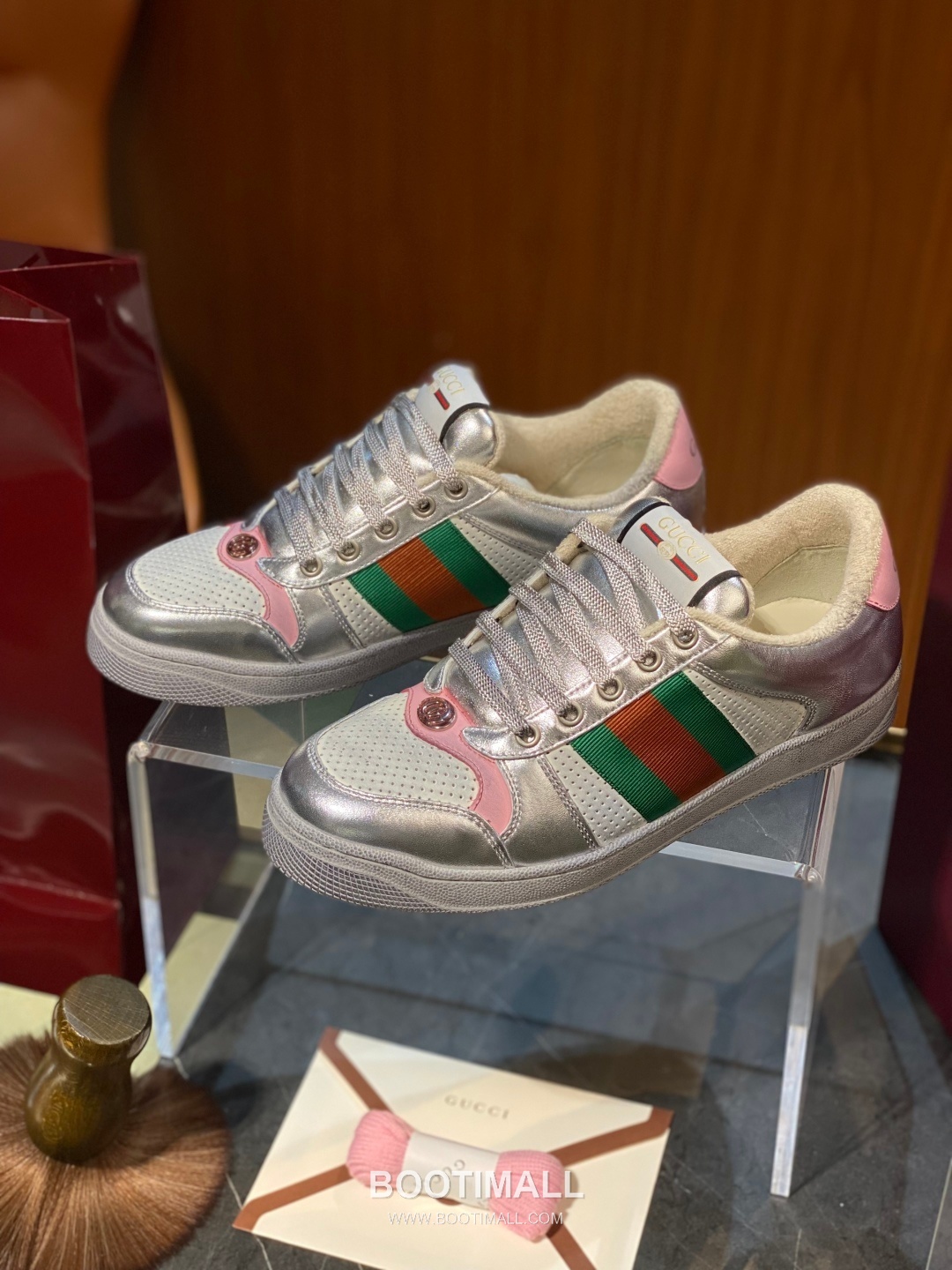 Gucci Screener Distressed Sheepskin Leather Low Sneakers with Vintage Effect Rubber Sole 구찌 스크리너 디스트레스드 쉽스킨 레더 로우 스니커즈 빈티지 이펙트 러버솔 3cm 1