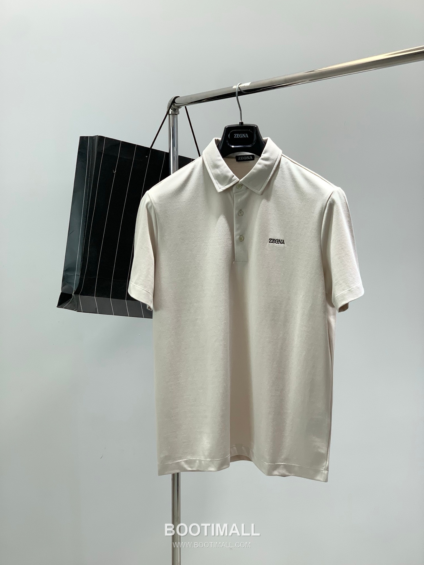 Zegna Cotton Collared Short Sleeve Polo Shirt with Minimal Design 제냐 코튼 카라 반팔 폴로 셔츠 미니멀 디자인 1