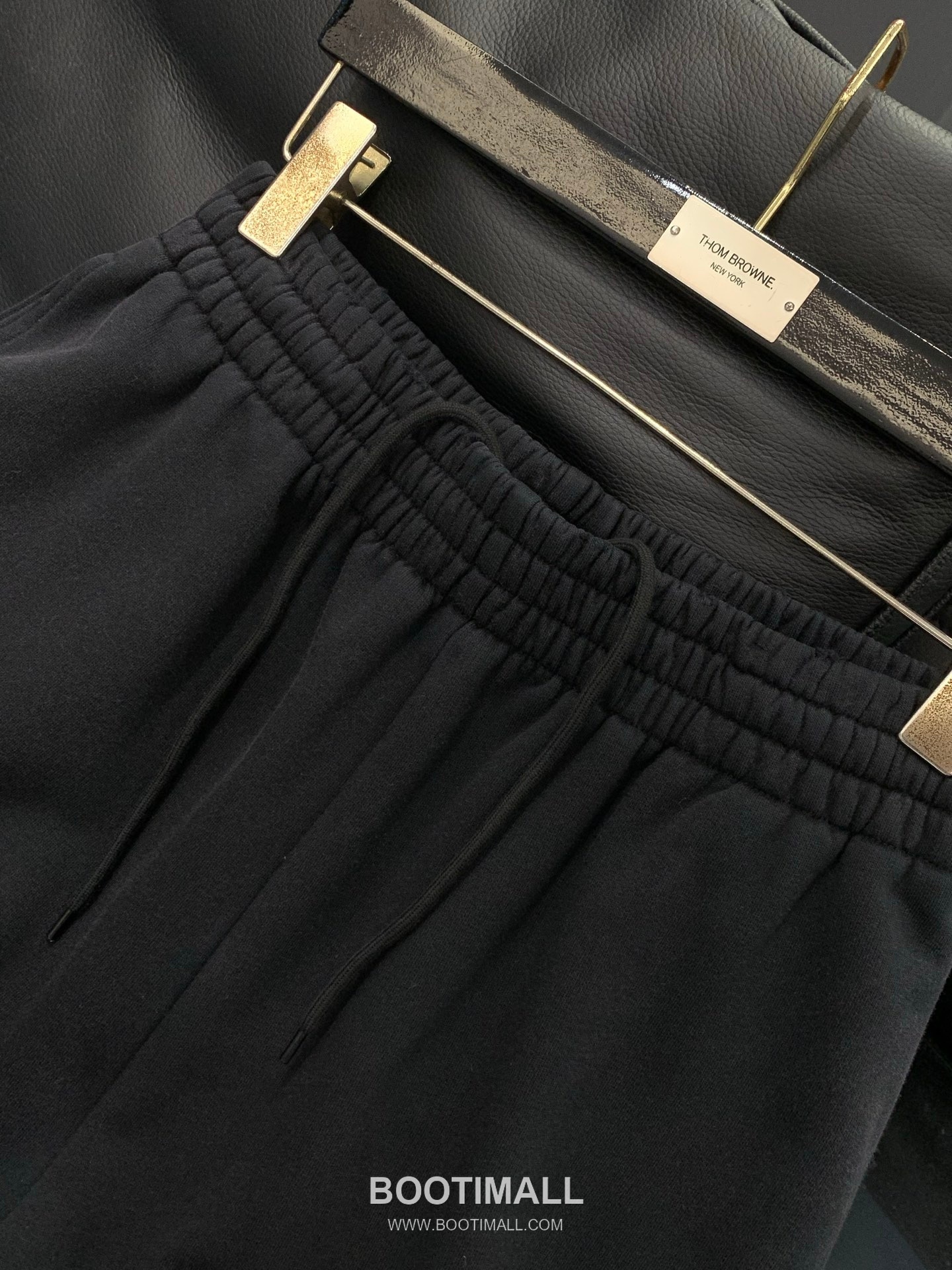 Balenciaga SS26 Cotton Blend Elastic Waist Pants with Logo Print 발렌시아가 SS26 코튼 혼방 밴딩 팬츠 로고 프린트 6