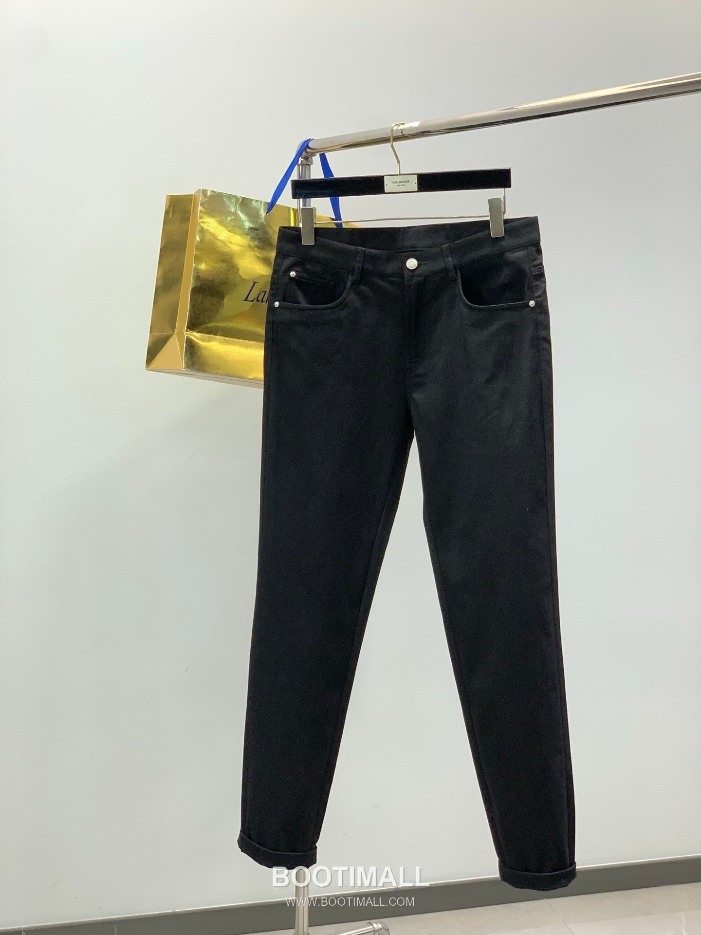Loro Piana SS26 Cotton Blend Casual Pants with Logo Print 로로피아나 SS26 코튼 혼방 캐주얼 팬츠 로고 프린트 1