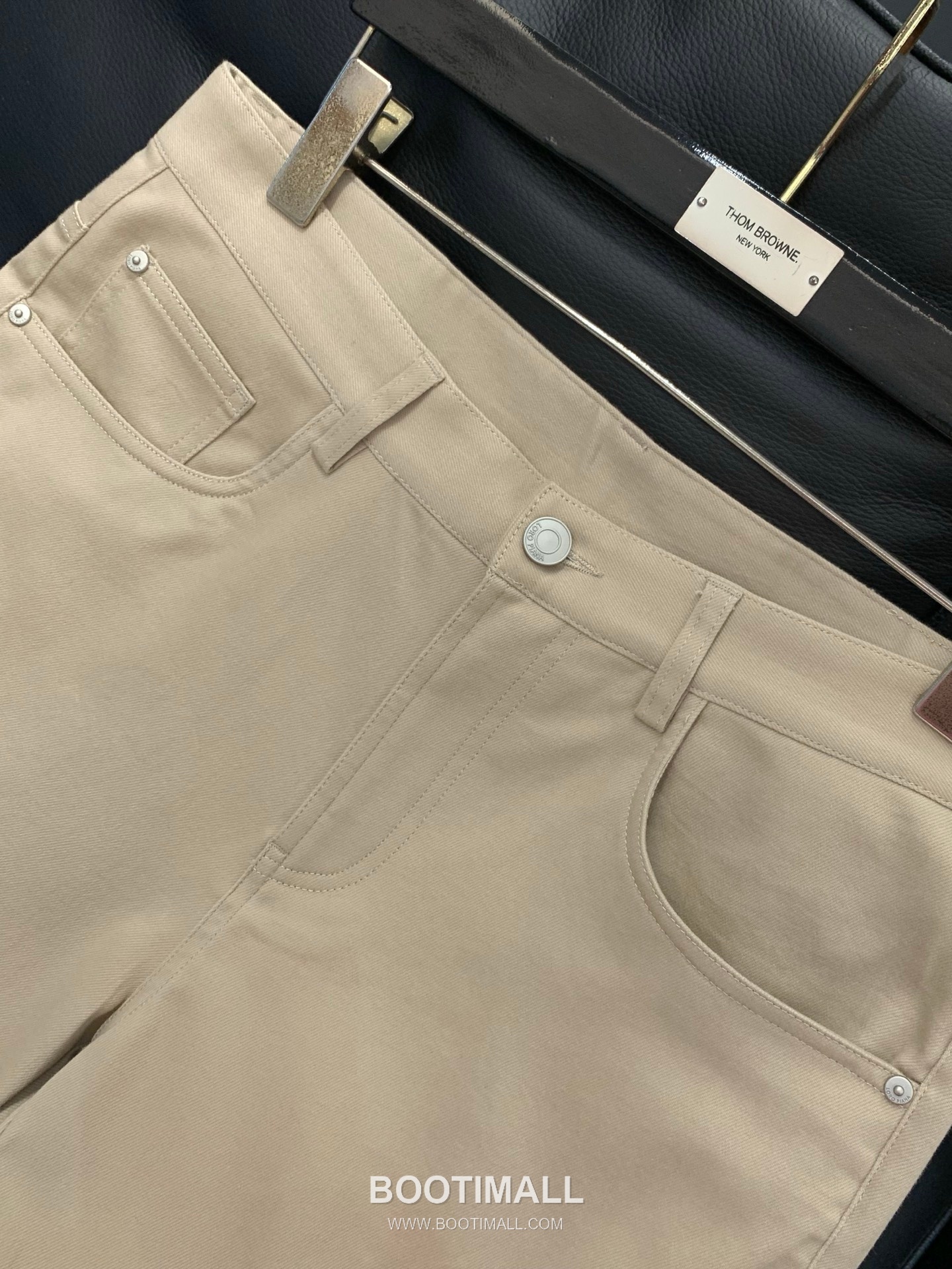 Loro Piana SS26 Cotton Blend Casual Pants with Logo Print 로로피아나 SS26 코튼 혼방 캐주얼 팬츠 로고 프린트 3